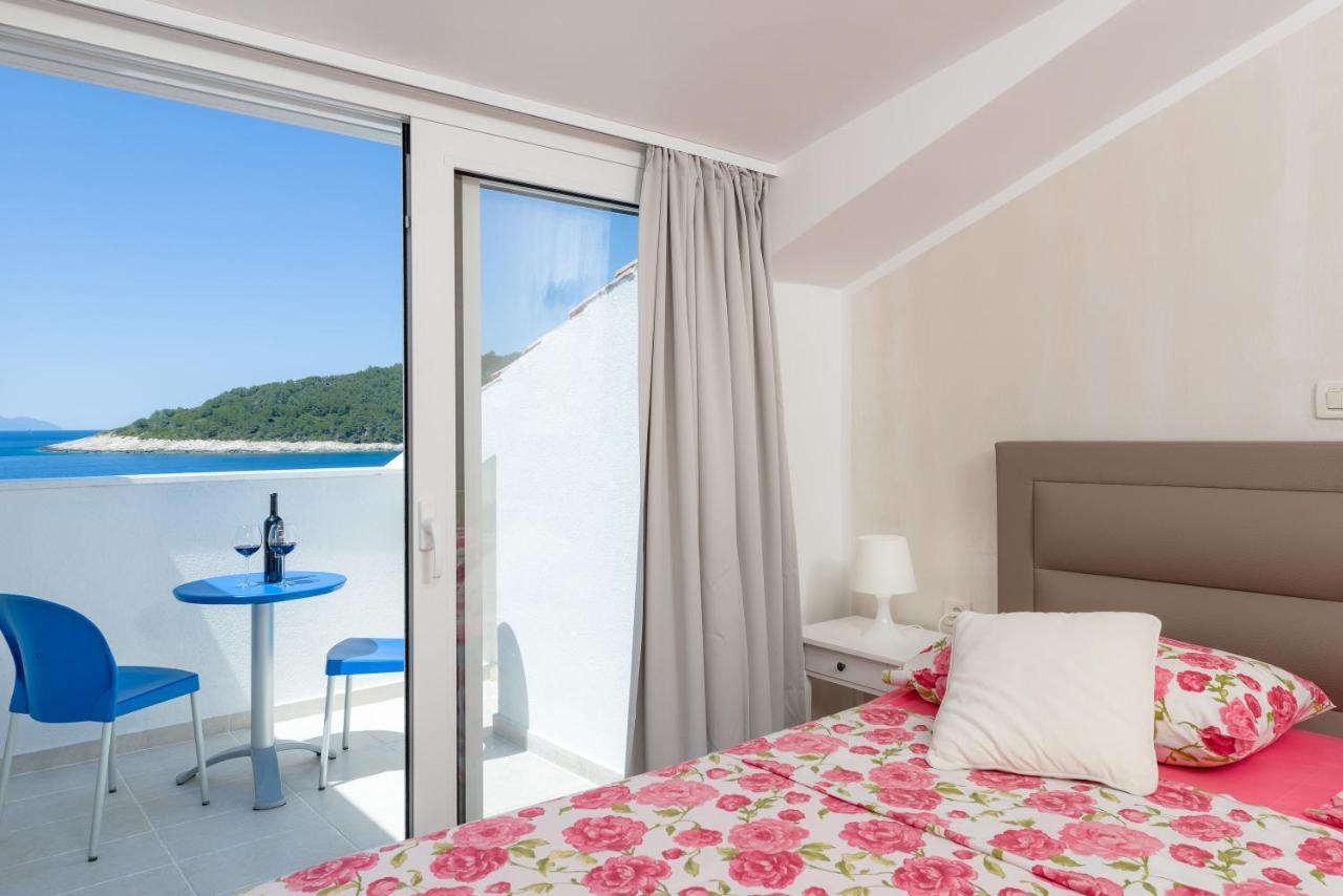 Luxury Bellavista Amazing Sea Holidays With Private Beach & Parking Milna  Buitenkant foto