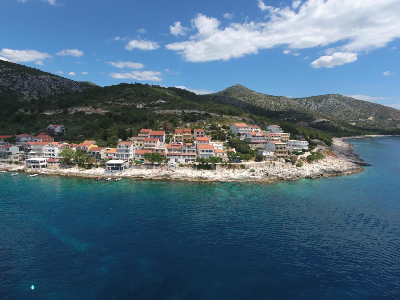 Luxury Bellavista Amazing Sea Holidays With Private Beach & Parking Milna  Buitenkant foto