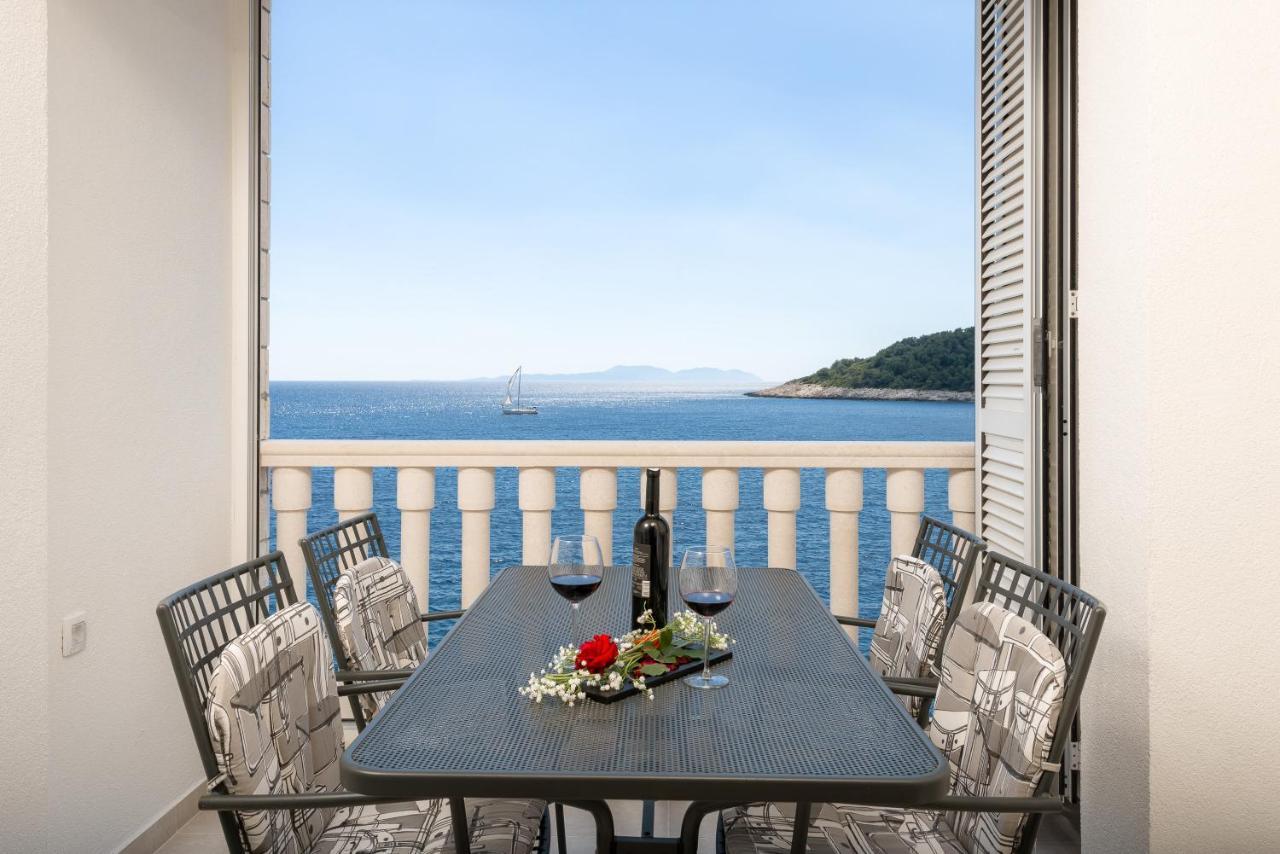 Luxury Bellavista Amazing Sea Holidays With Private Beach & Parking Milna  Buitenkant foto