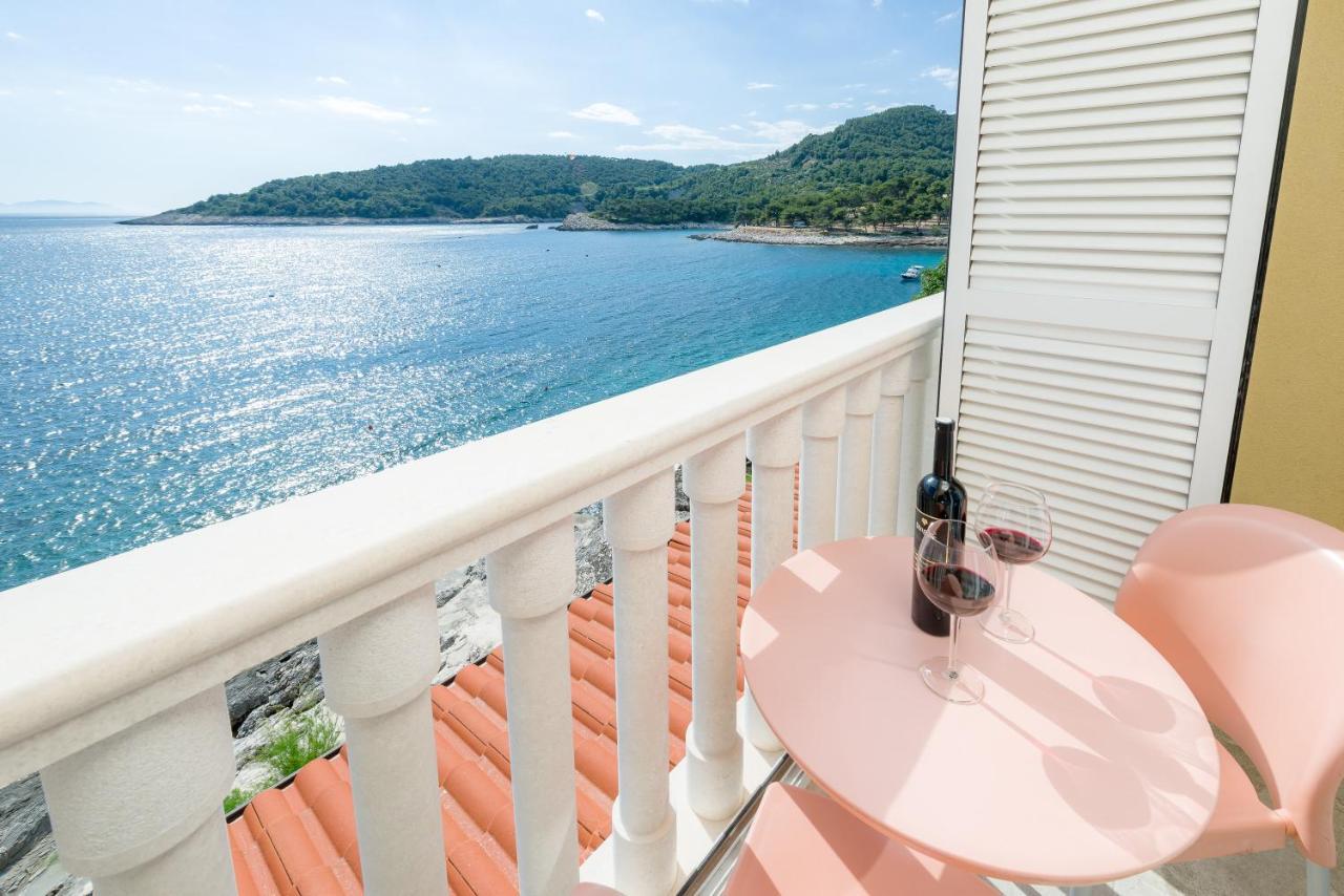 Luxury Bellavista Amazing Sea Holidays With Private Beach & Parking Milna  Buitenkant foto