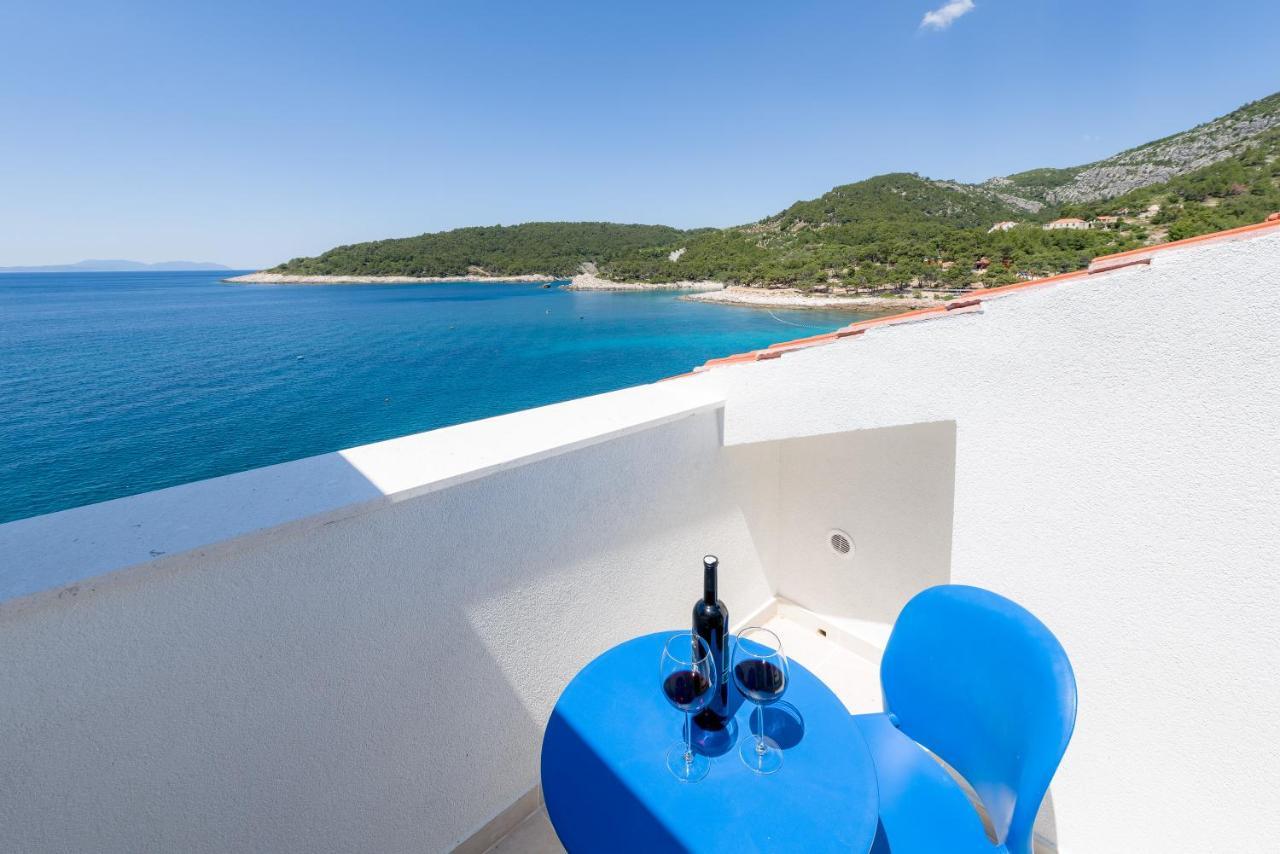 Luxury Bellavista Amazing Sea Holidays With Private Beach & Parking Milna  Buitenkant foto