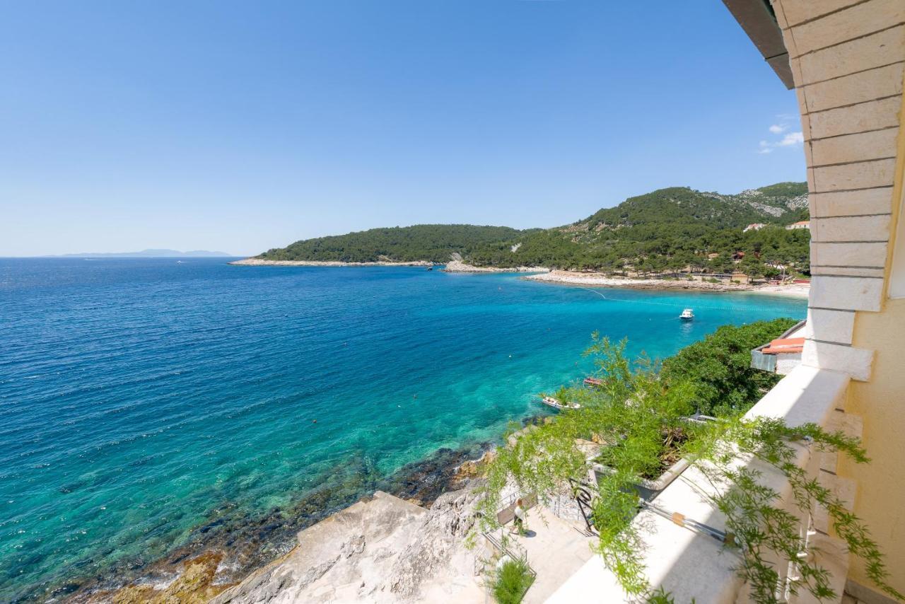 Luxury Bellavista Amazing Sea Holidays With Private Beach & Parking Milna  Buitenkant foto