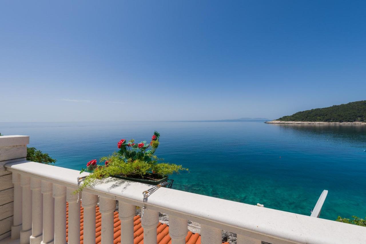 Luxury Bellavista Amazing Sea Holidays With Private Beach & Parking Milna  Buitenkant foto
