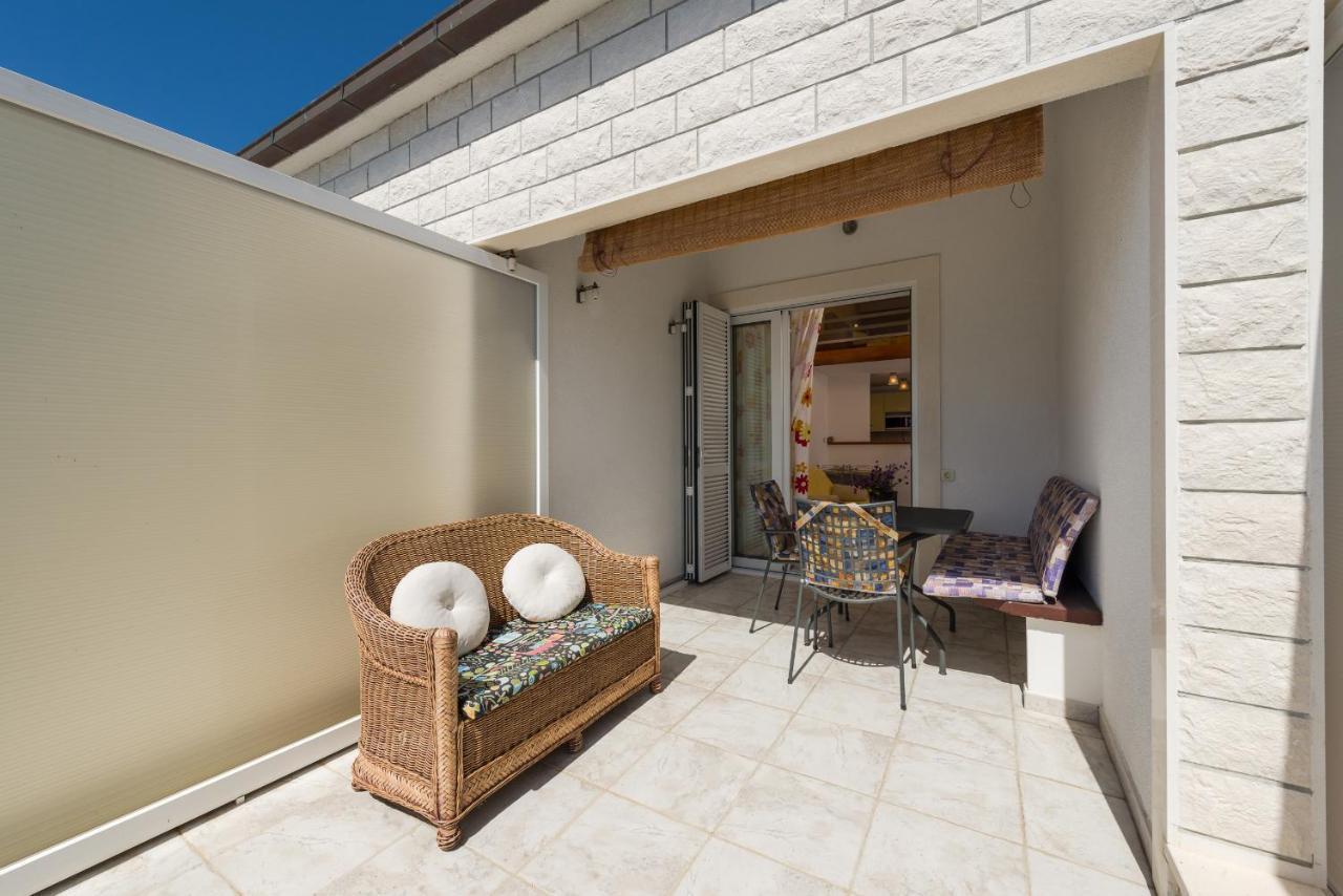 Luxury Bellavista Amazing Sea Holidays With Private Beach & Parking Milna  Buitenkant foto