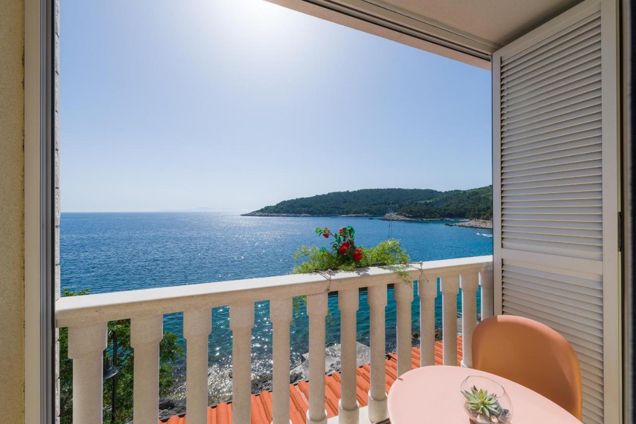 Luxury Bellavista Amazing Sea Holidays With Private Beach & Parking Milna  Buitenkant foto