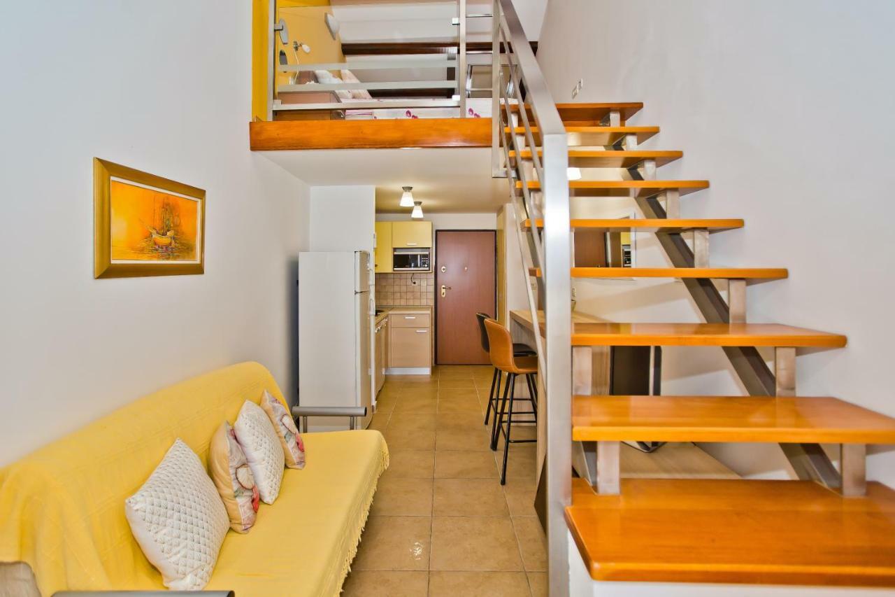 Luxury Bellavista Amazing Sea Holidays With Private Beach & Parking Milna  Buitenkant foto