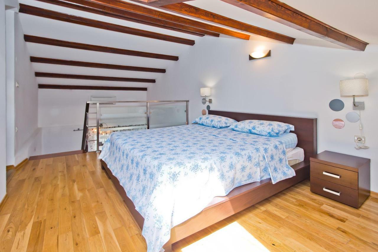 Luxury Bellavista Amazing Sea Holidays With Private Beach & Parking Milna  Buitenkant foto